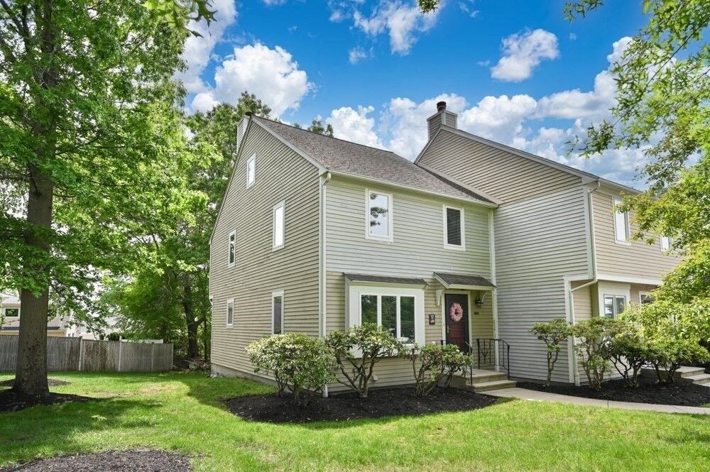 Property Photo:  1601 Lewis O Gray Dr 1601  MA 01906 