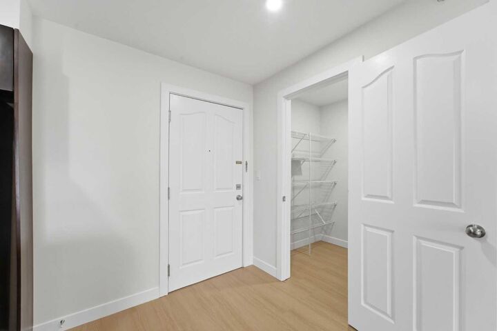 Photo de la propriété:  7210 80 Avenue NE 423  AB T3J 0A6 