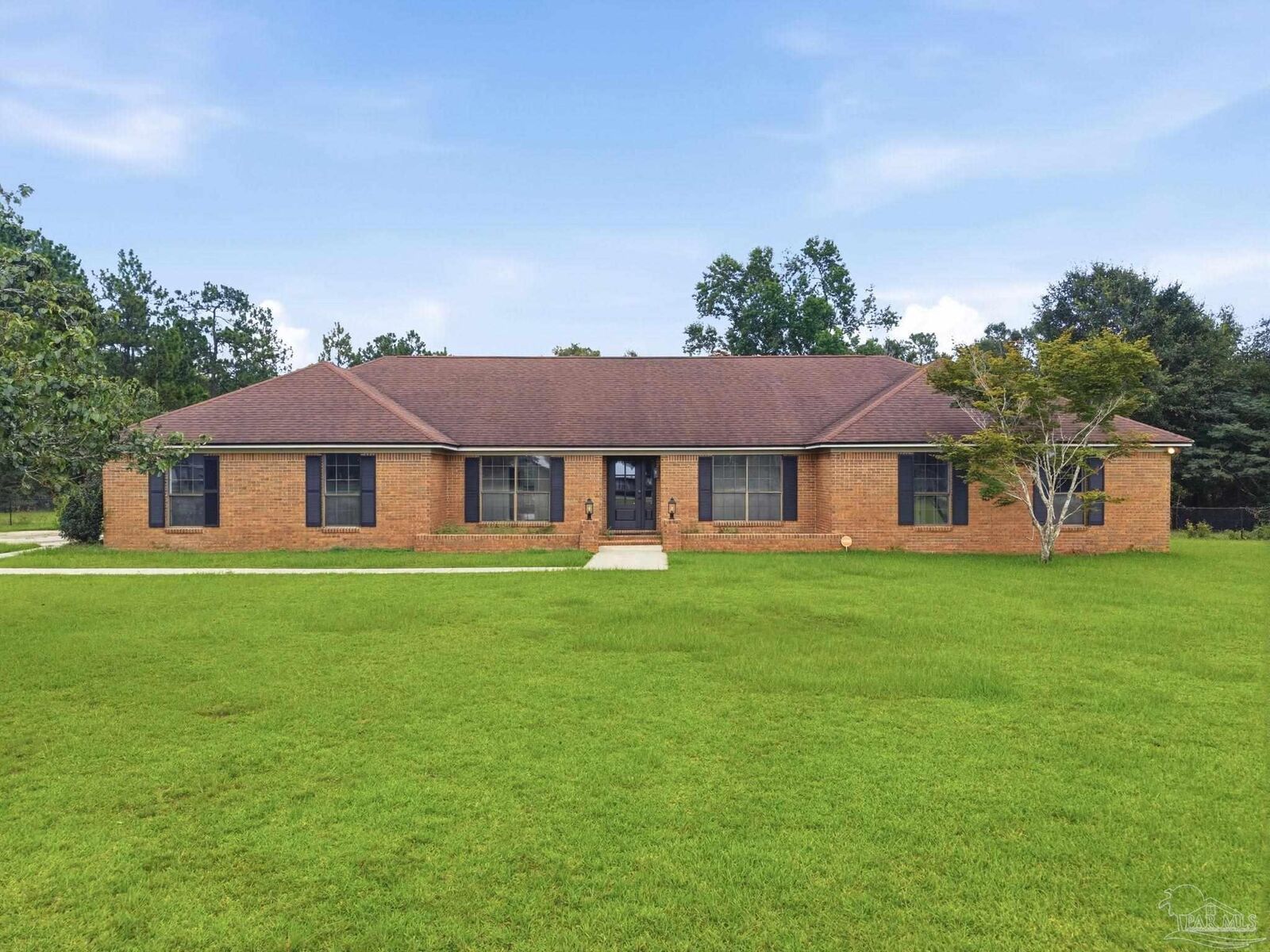 Property Photo: 7190 N Hwy 95A FL 32577