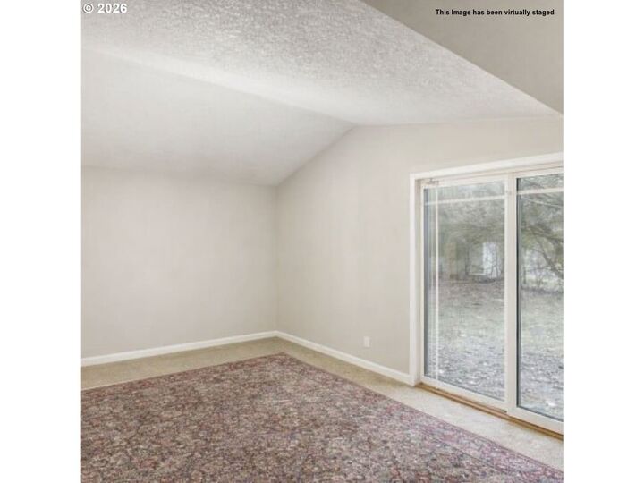 Property Photo:  625 N Buffalo St  OR 97217 