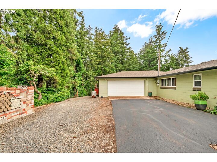 Property Photo:  85385 Ridgeway Rd  OR 97455 