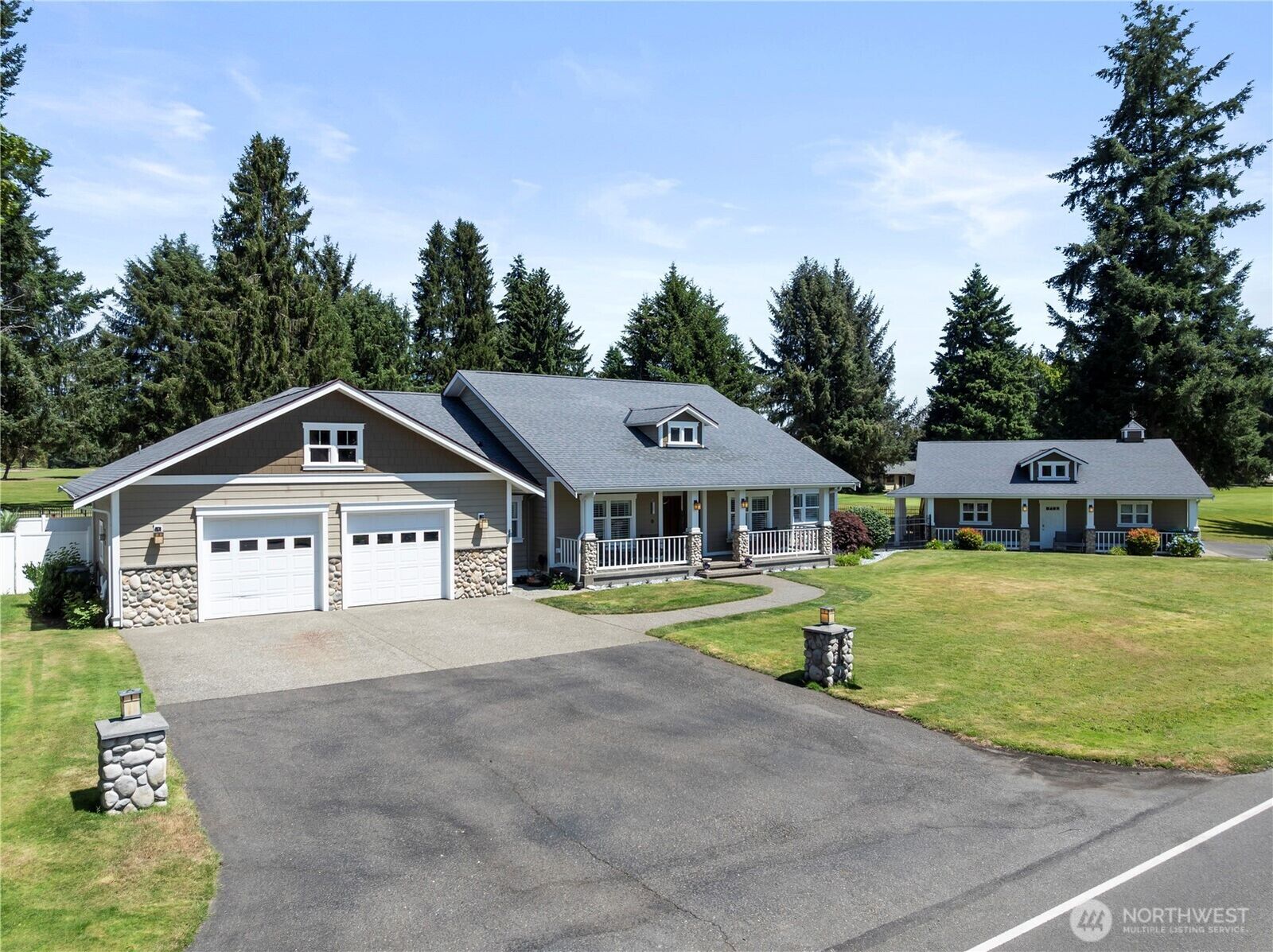 Property Photo:  5140  66th Avenue SE  WA 98513 