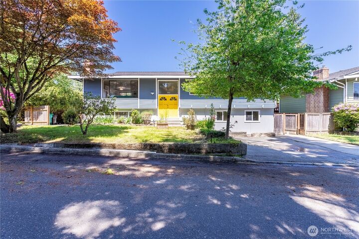 Property Photo: 2104 N 188th Street WA 98133