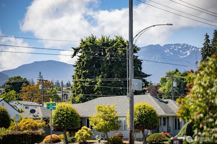Property Photo: 218 S Jones Street WA 98362