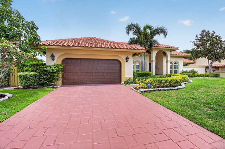 Property Photo:  2931 NW 25th Way  FL 33434 