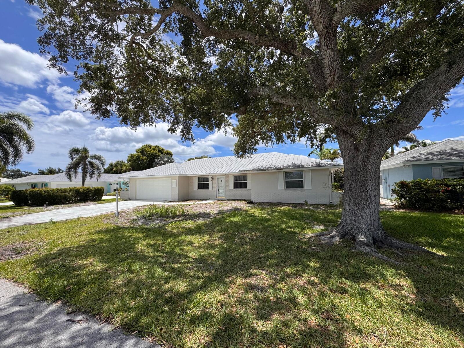 Property Photo: 9632 SE Little Club Way Way S FL 33469