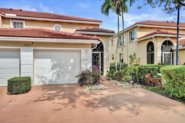 Property Photo: 12434 Crystal Pointe Drive 202 FL 33437