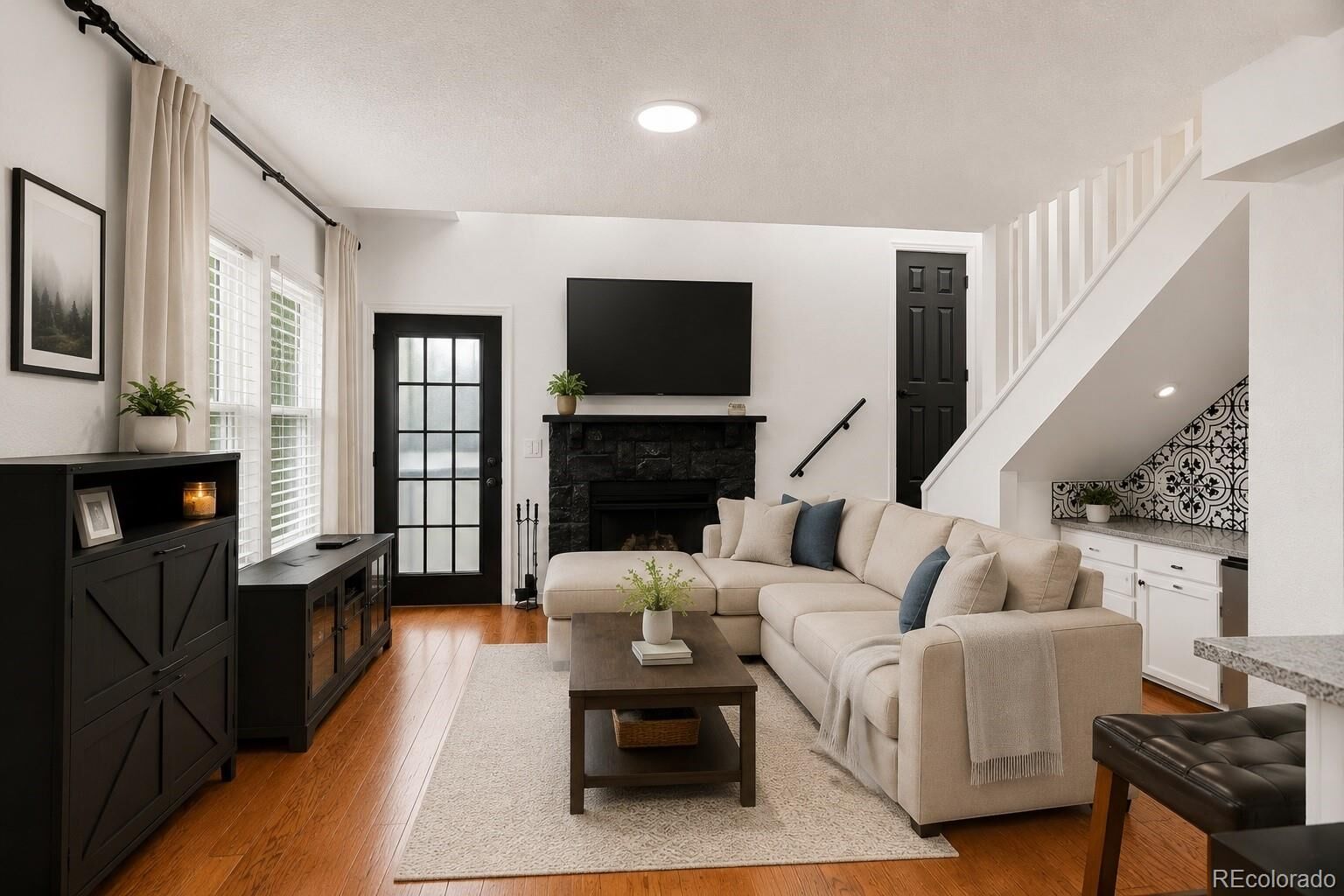 Property Photo: 962 S Dearborn Way 12 CO 80012