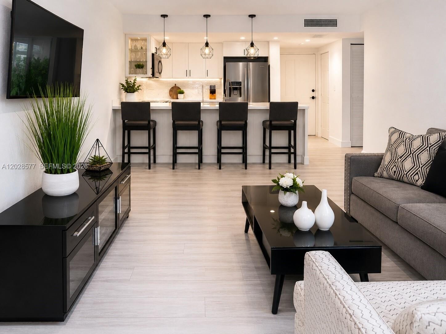 Property Photo: 14311 N Kendall Dr 206A FL 33186