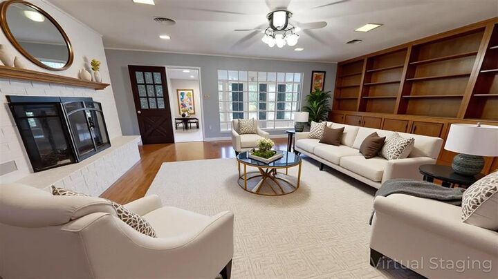 Property Photo: 307 S Texas Street S LA 70634