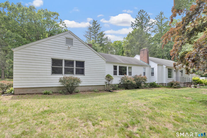 Property Photo:  119 Staples Road  CT 06612 