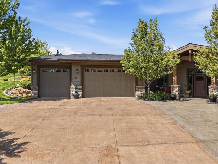 Property Photo:  350 S Legend Tree Dr  WA 99019 