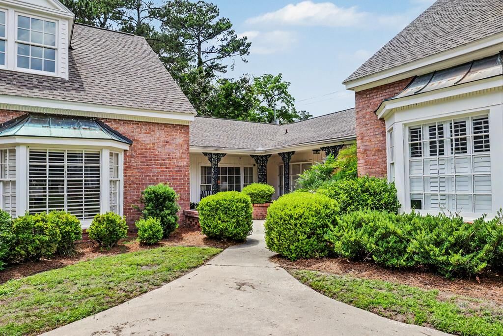 Property Photo:  812 S Broad St 11  GA 31792 