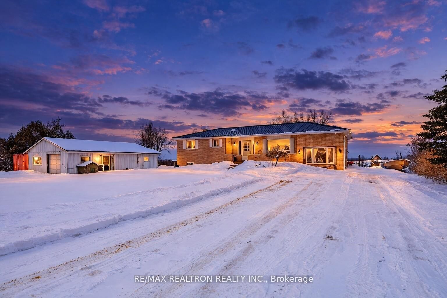 Property Photo: 757 Kings Wharf Road ON K0M 1A0