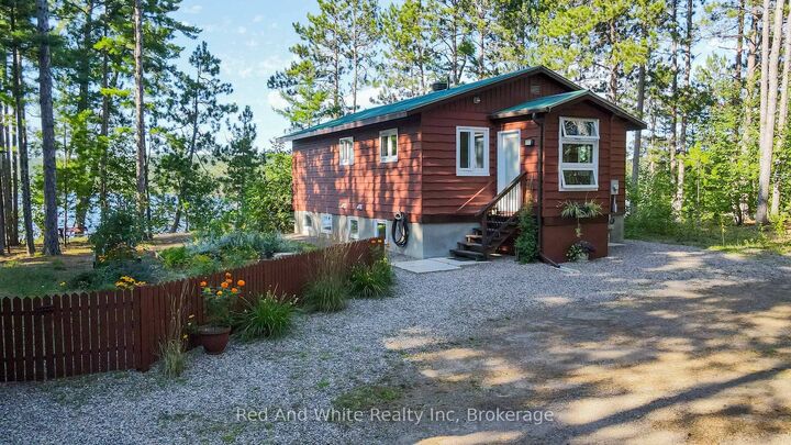 Property Photo: 610 Pine Point Lane ON K0J 2A0