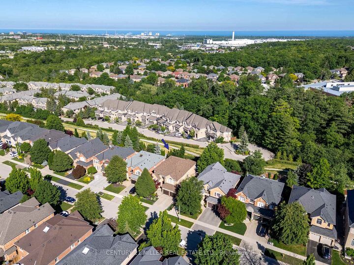 Property Photo: 1392 Clearwater Crescent ON L6H 7J5