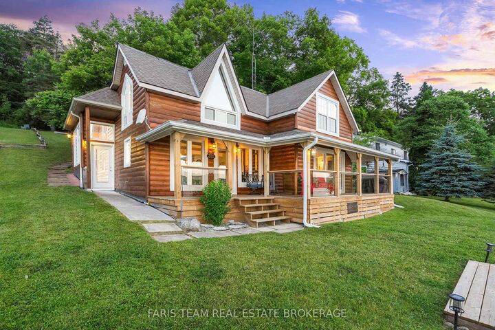 375 Champlain Road — photo 1