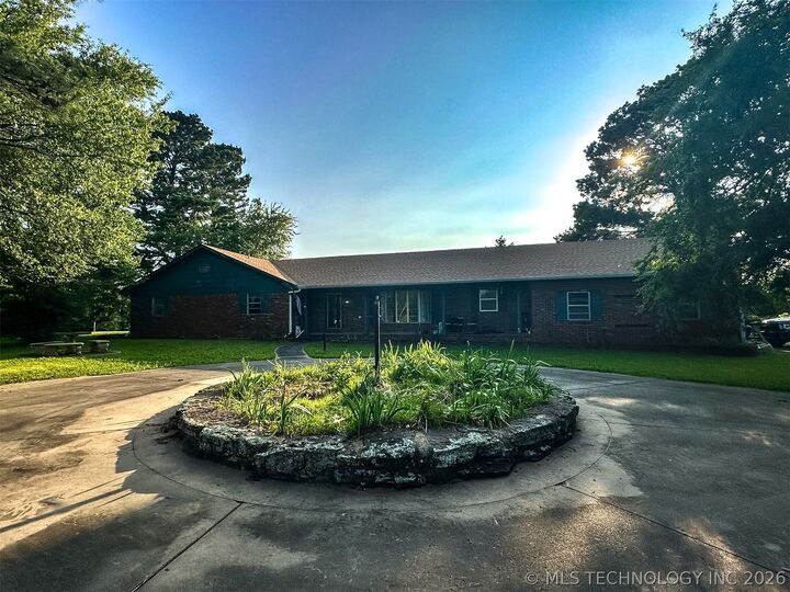Property Photo:  2435 S Woodland Road  OK 74403 