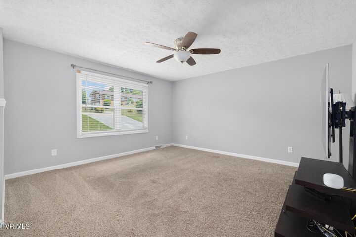 Property Photo: 906 Locklaine Drive TN 37601