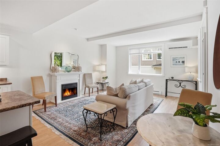 Property Photo:  193 Second Ave W #101  BC V9K 2N5 