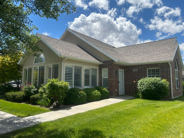 Property Photo: 2138 W Abbey Rd UT 84088