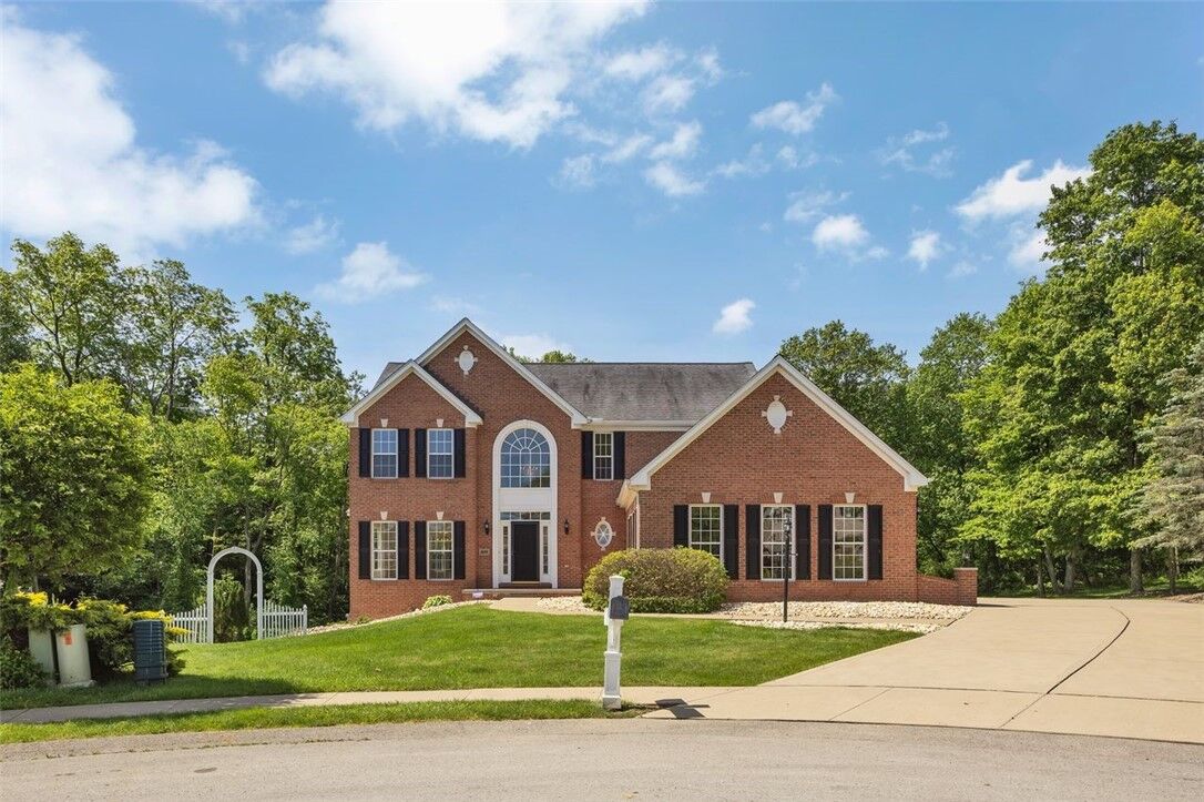 Property Photo:  425 Mallard Dr  PA 16066 