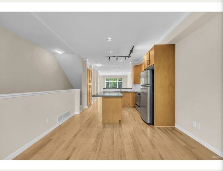 Property Photo:  15151 34 Avenue 3  BC V3Z 4P5 