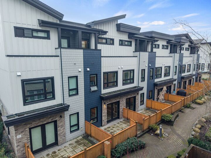 Property Photo: 535 E 2nd Street 137 BC V7L 1E1