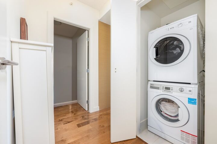 4083 Cambie Street 309 — photo 1
