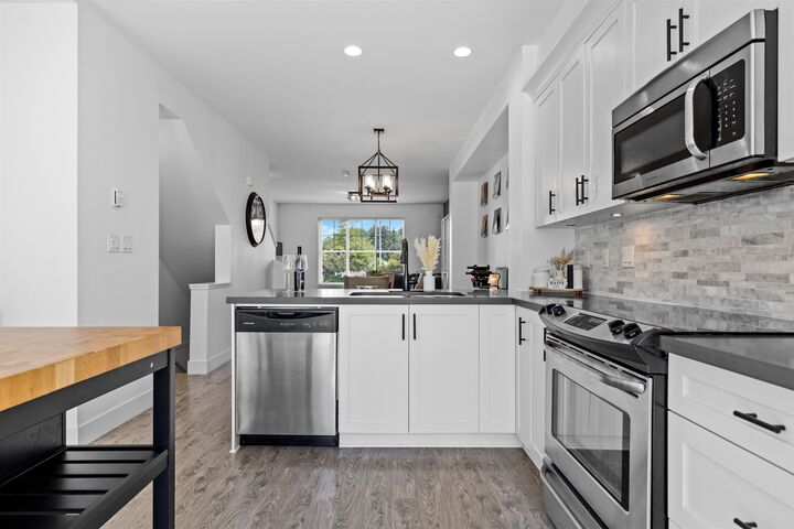 Property Photo: 16228 16 Avenue 36 BC V4A 1S7