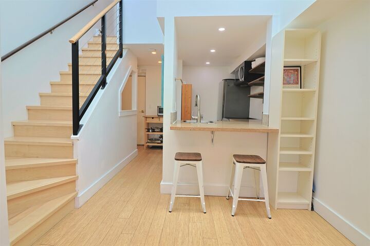 Property Photo:  1345 W 4th Avenue 21  BC V6H 3Y8 