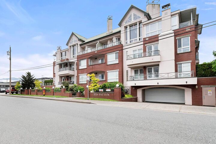 Property Photo: 45734 Patten Avenue 206 BC V2P 1S1