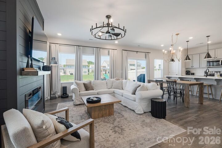 Property Photo: 1295 Elizabeth Avenue NC 28083