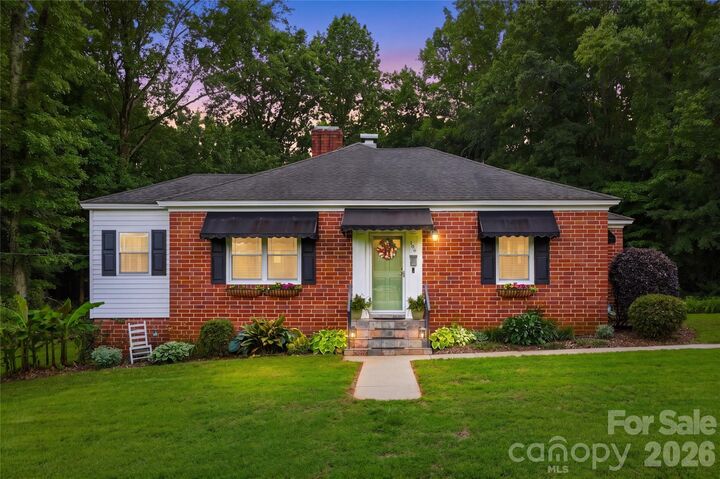 Property Photo: 106 Maple Street SC 29715