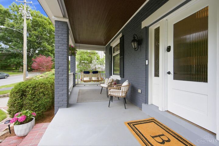 Property Photo:  877 Tweed Avenue  OH 45226 