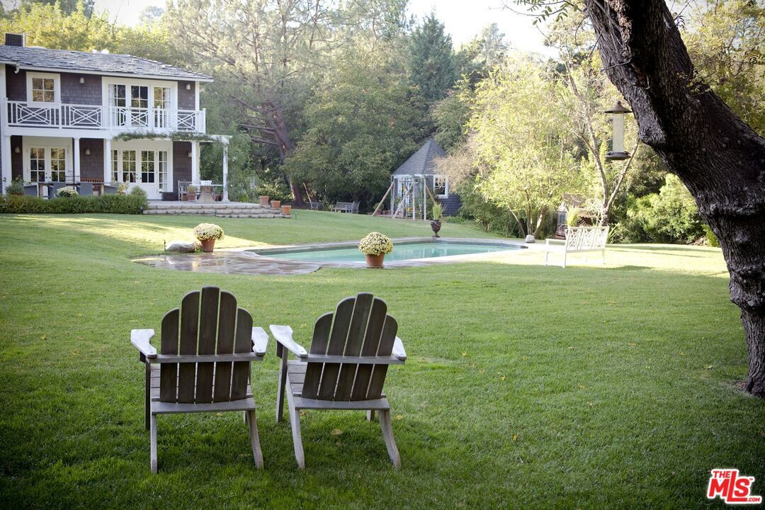 Property Photo:  3326 Fryman Rd  CA 91604 