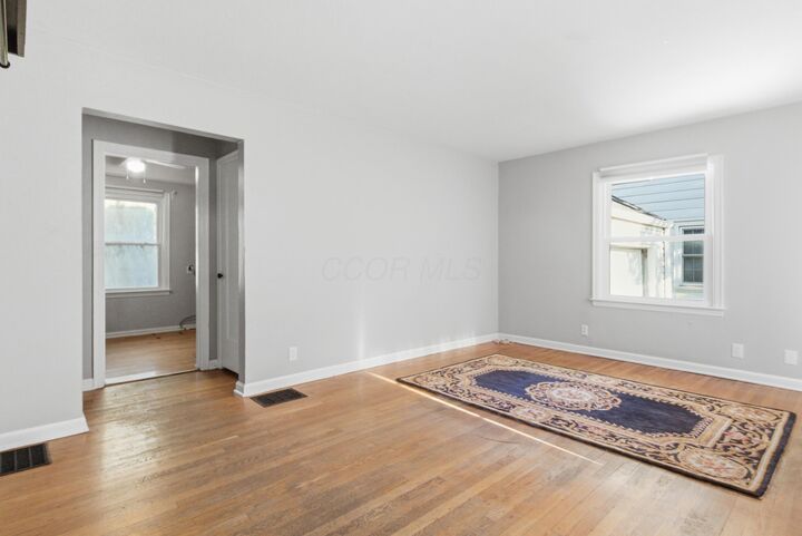 Property Photo: 1772 Kenny Road OH 43212