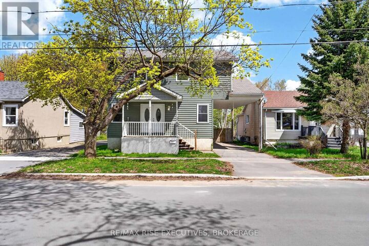 Property Photo: 29 Seventh Avenue ON K7K 2M2