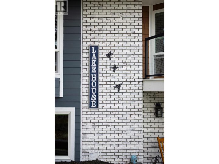 Property Photo:  277 Clifton Road North  BC V1V 1N3 