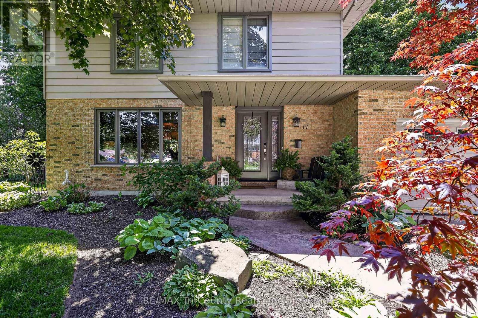 Property Photo:  11 Adams Avenue  ON N4G 4X3 