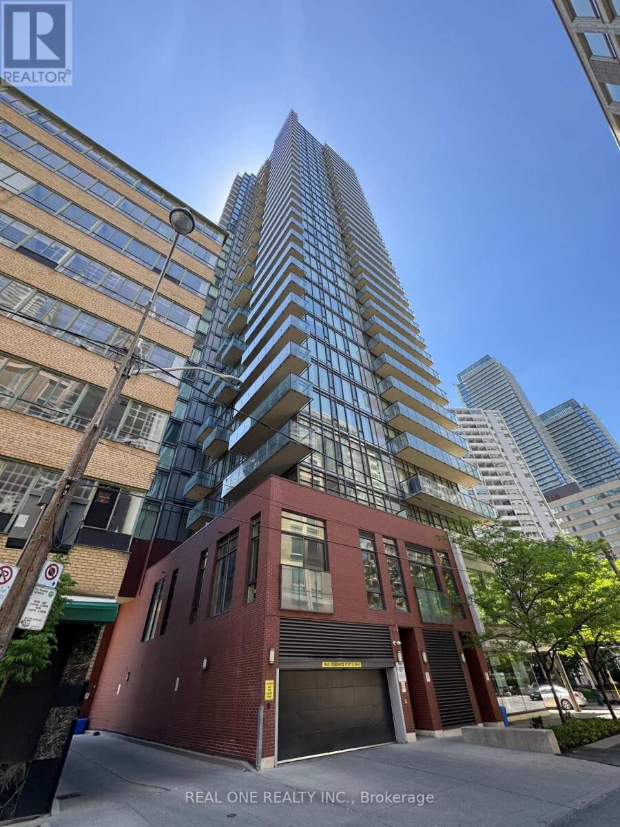 Property Photo:  75 St Nicholas Street 1303  ON M4Y 0A5 