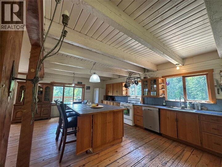 Property Photo: 1482 Zwicky Road BC V0G 1M0
