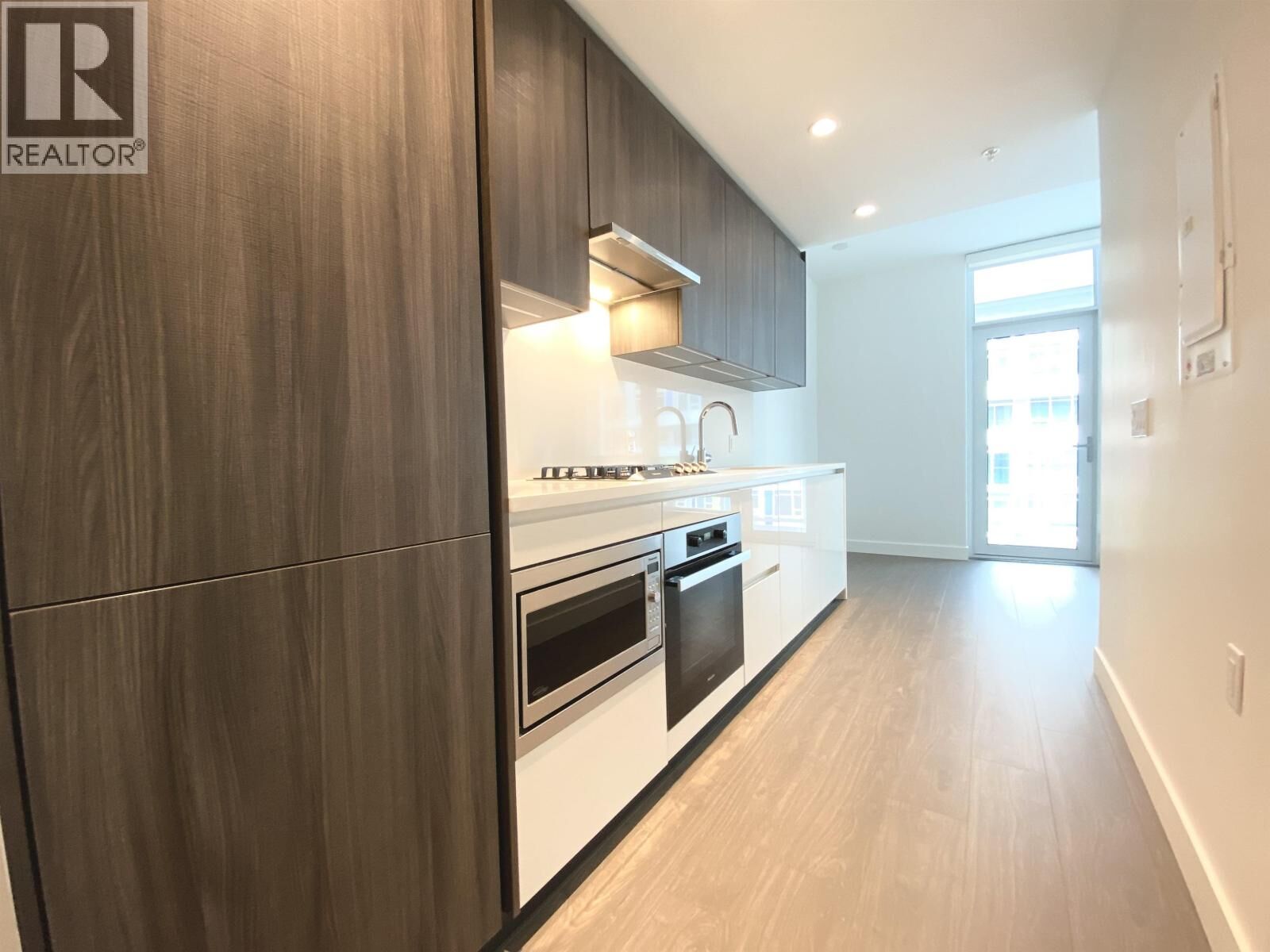 Property Photo:  6320 No 3 Road 10xx  BC V6Y 0L5 
