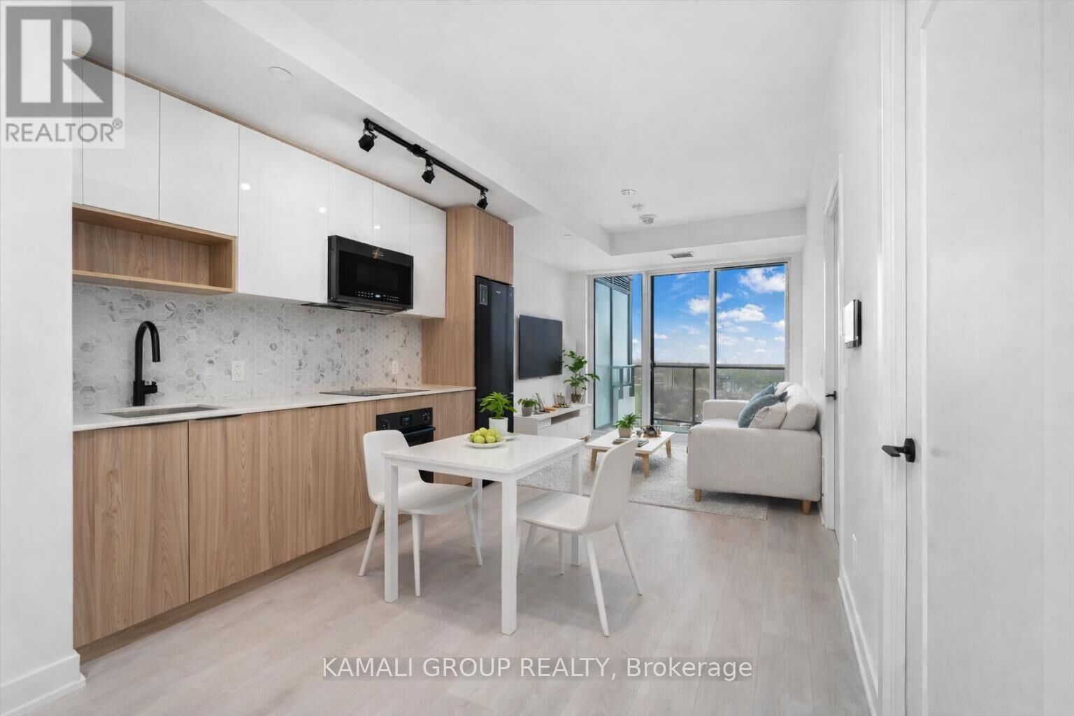 Property Photo:  5 Defries Street 3213  ON M5A 0W7 