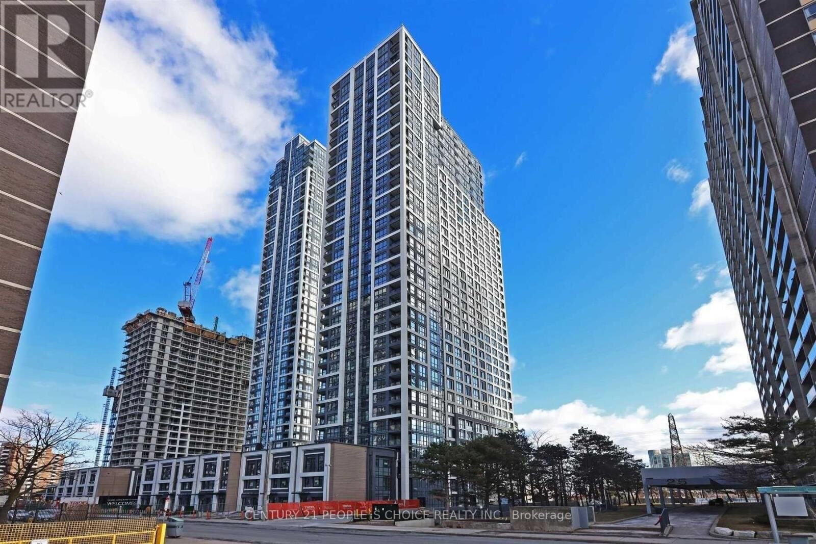 Property Photo:  9 Mabelle Avenue 1718  ON M9A 4Y1 