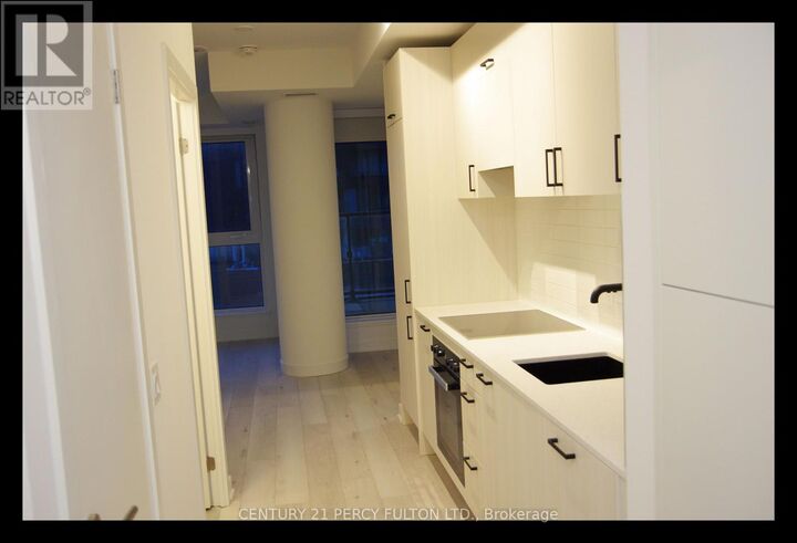 Photo de la propriété:  5 Quarrington Lane 601  ON M3C 0S4 