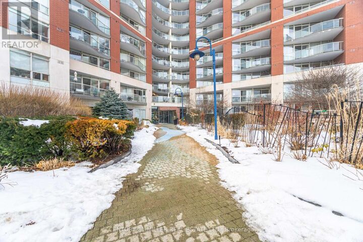 Property Photo:  550 Queens Quay West 318  ON M5V 3M8 