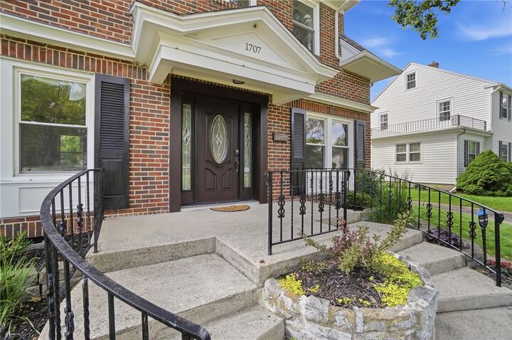 Property Photo:  1707 Longview Drive  OH 45504 