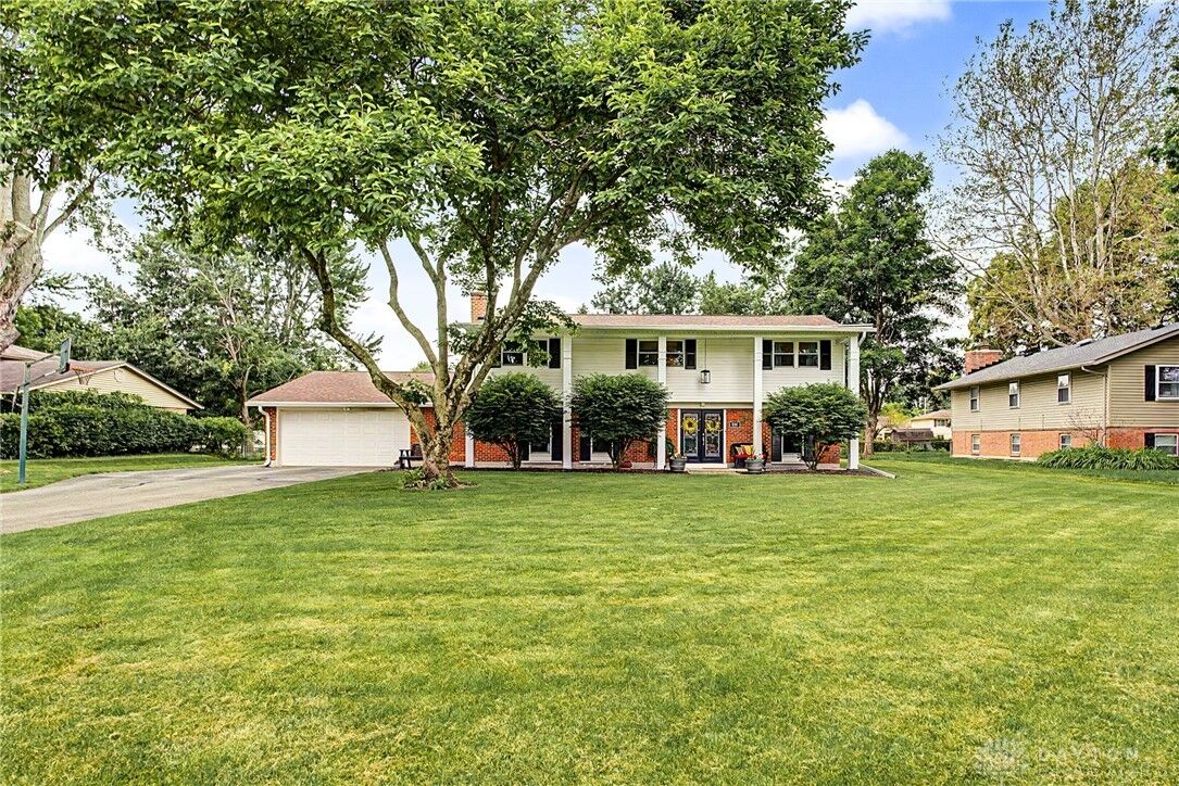 Property Photo:  846 New England Avenue  OH 45429 