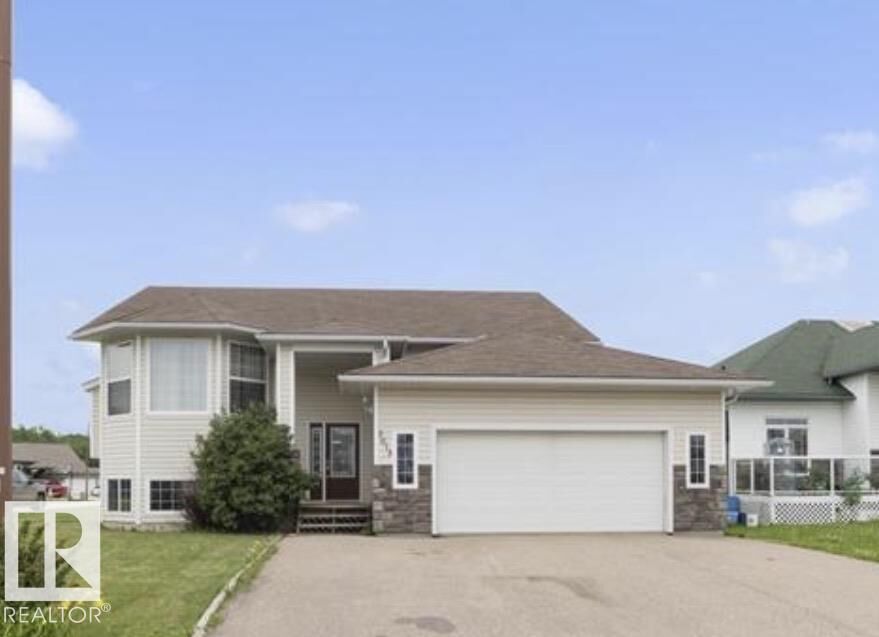 Property Photo:  2613 6 Avenue  AB T9M 2C7 